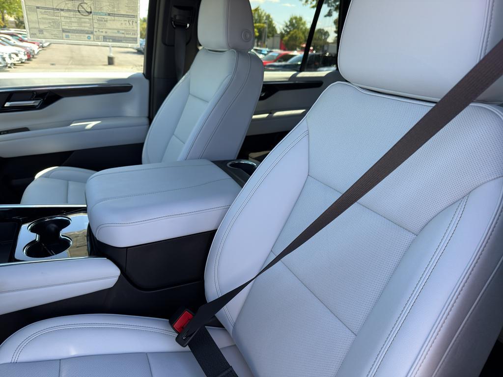 new 2025 Chevrolet Tahoe car, priced at $74,905