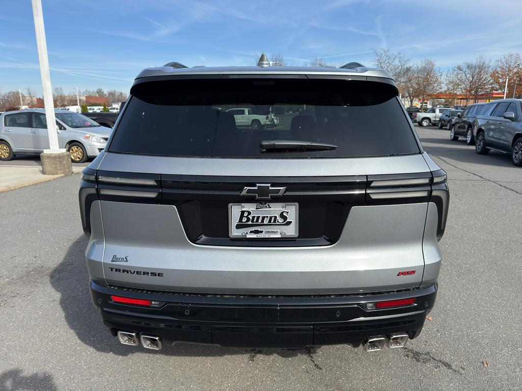 new 2026 Chevrolet Traverse car, priced at $55,140