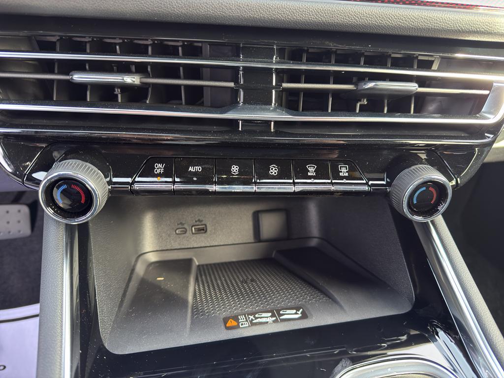 new 2026 Chevrolet Traverse car, priced at $55,140