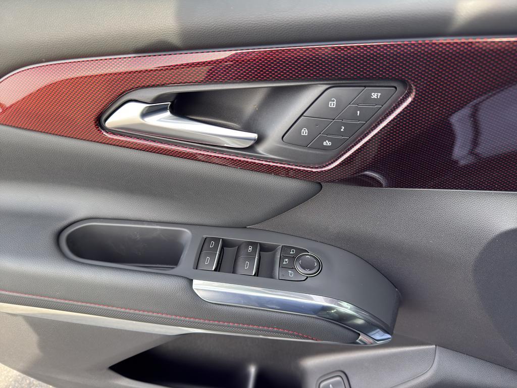 new 2026 Chevrolet Traverse car, priced at $55,140