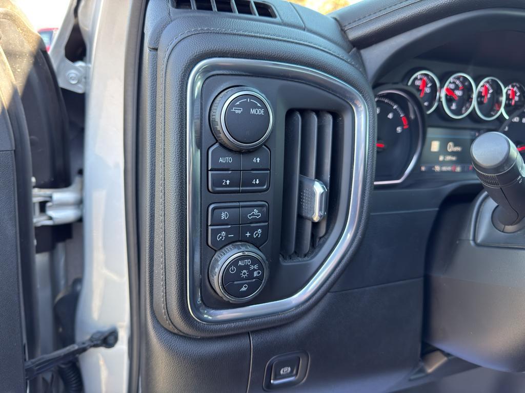 used 2022 Chevrolet Silverado 2500 car, priced at $51,991