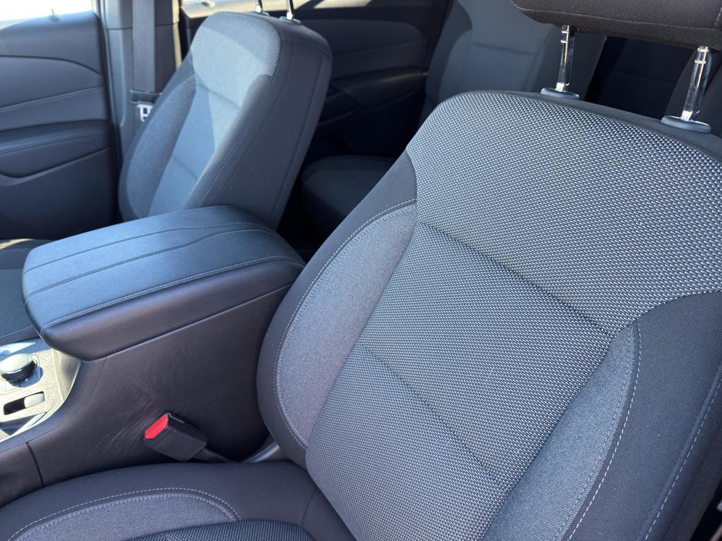 used 2023 Chevrolet Traverse car, priced at $28,989