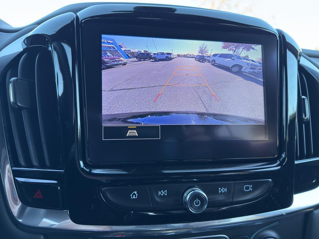 used 2023 Chevrolet Traverse car, priced at $28,989