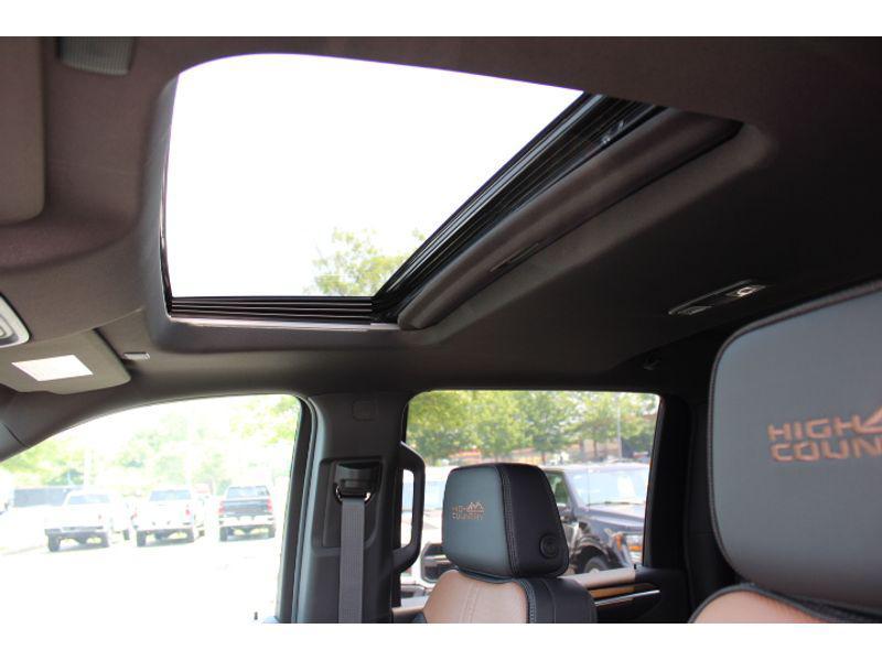 new 2025 Chevrolet Silverado 2500 car, priced at $81,385