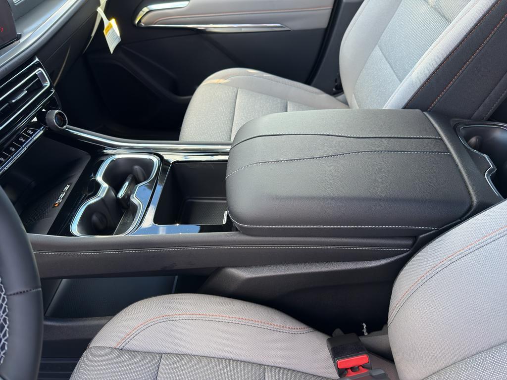 new 2026 Chevrolet Traverse car, priced at $43,003