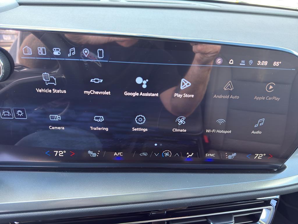 new 2026 Chevrolet Traverse car, priced at $43,003