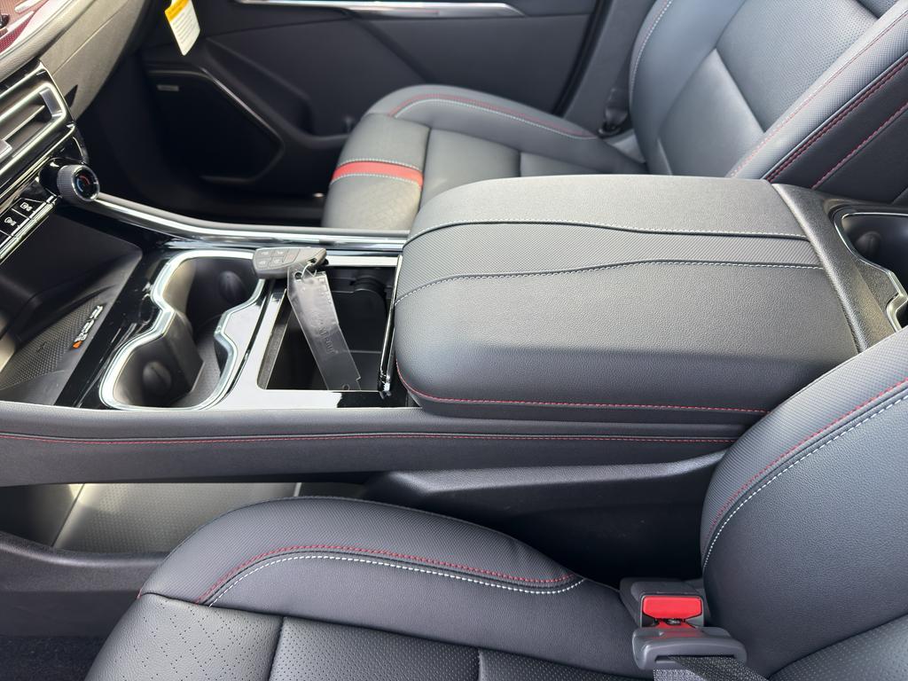 new 2026 Chevrolet Traverse car, priced at $56,092