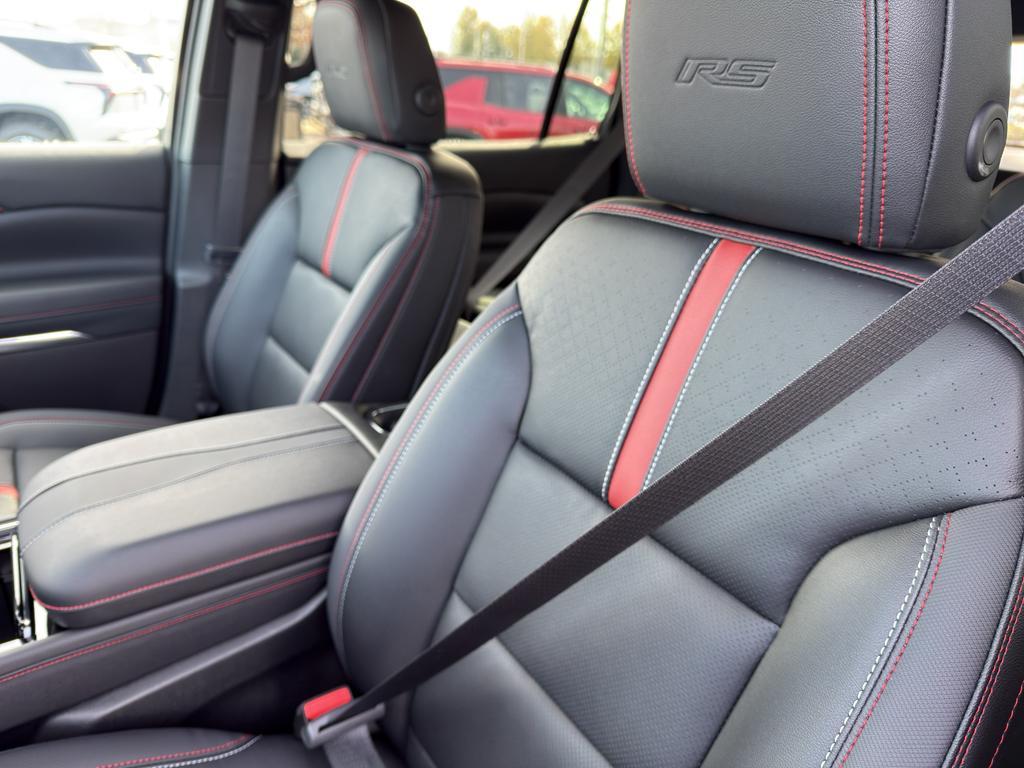 new 2026 Chevrolet Traverse car, priced at $56,092