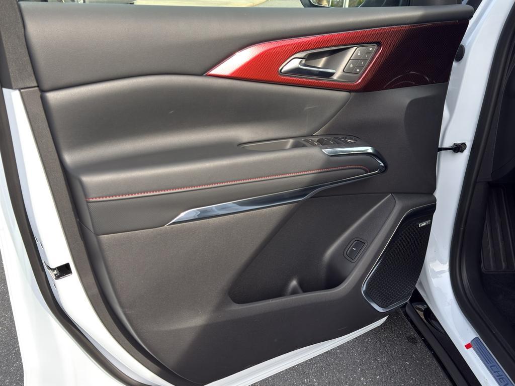 new 2026 Chevrolet Traverse car, priced at $56,092