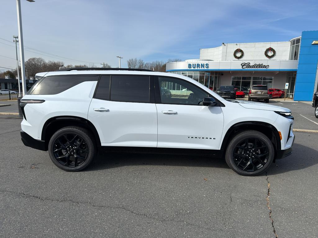 new 2026 Chevrolet Traverse car, priced at $56,092
