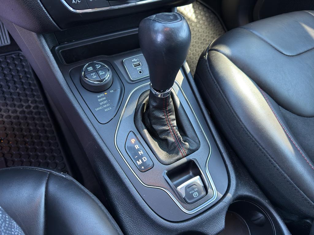 used 2019 Jeep Cherokee car, priced at $12,991