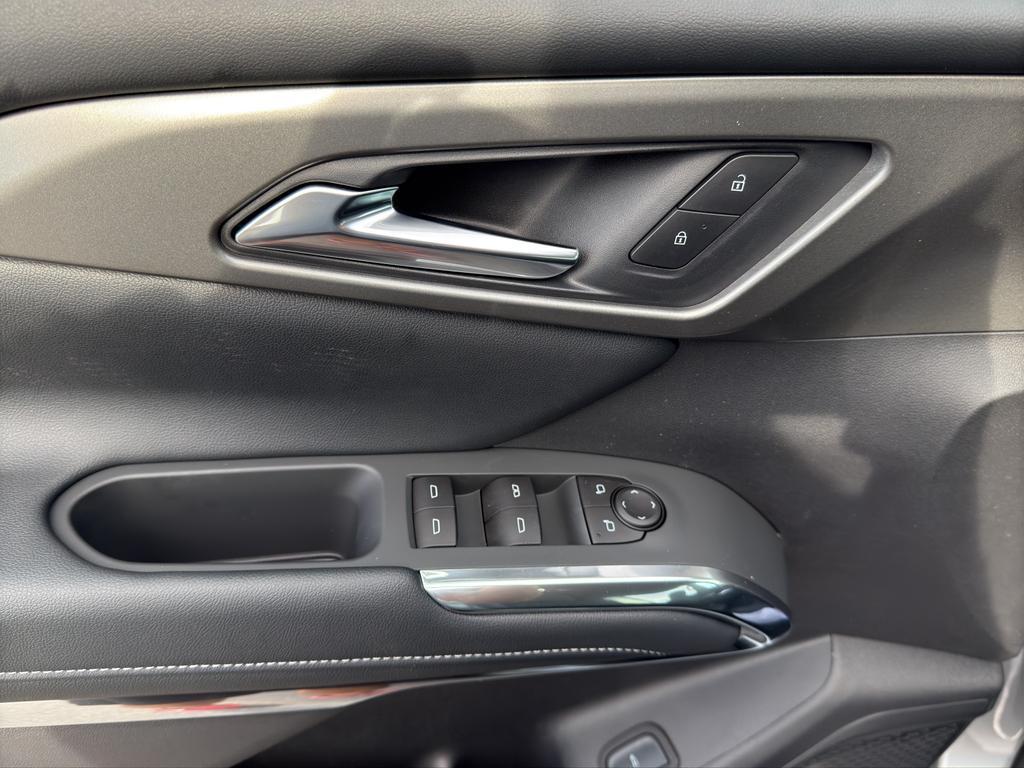 new 2026 Chevrolet Traverse car, priced at $40,882