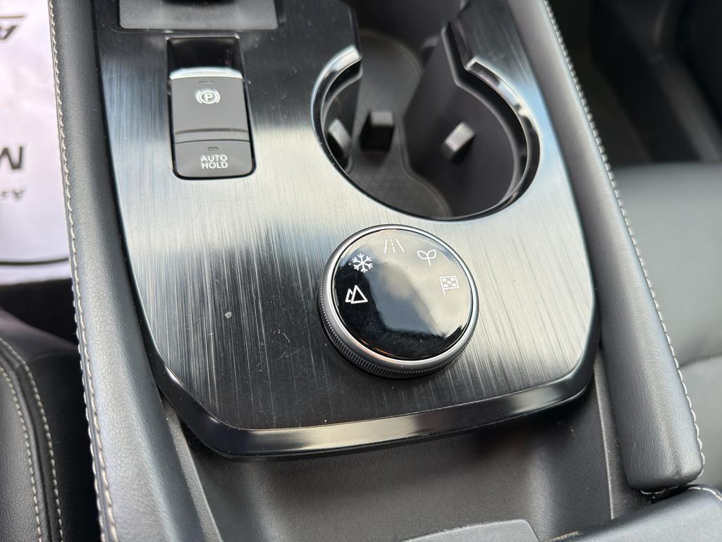 used 2023 Nissan Rogue car, priced at $23,259