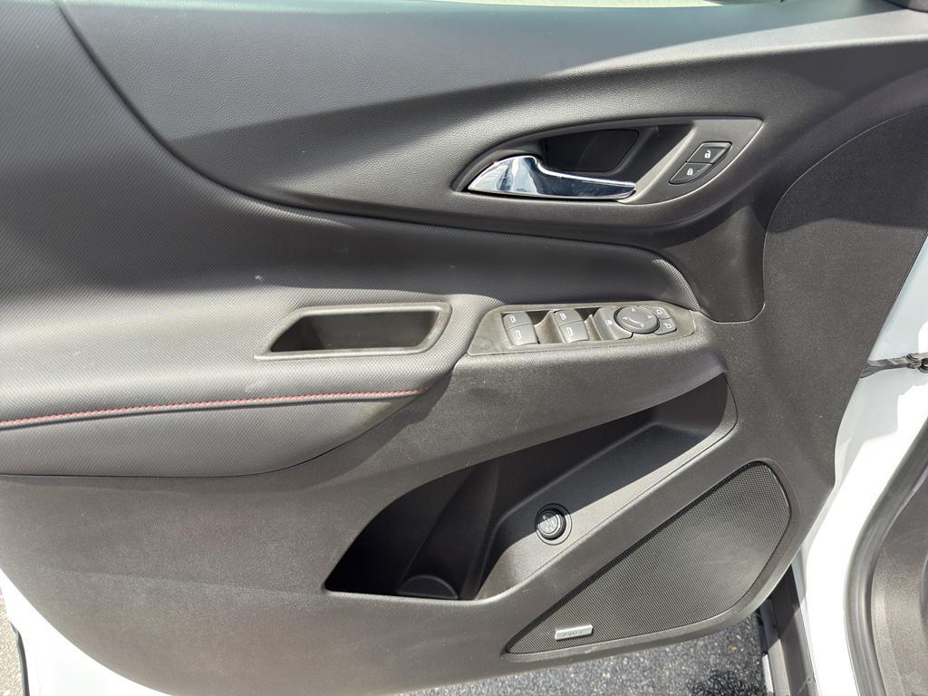 used 2022 Chevrolet Equinox car, priced at $23,768