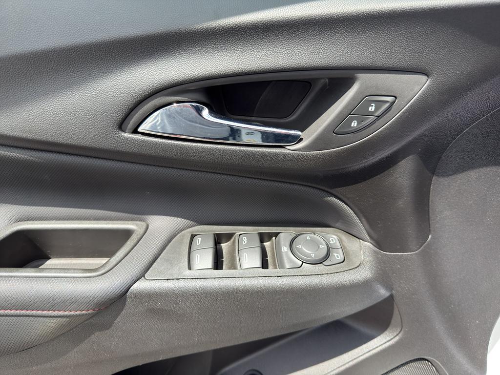 used 2022 Chevrolet Equinox car, priced at $23,768