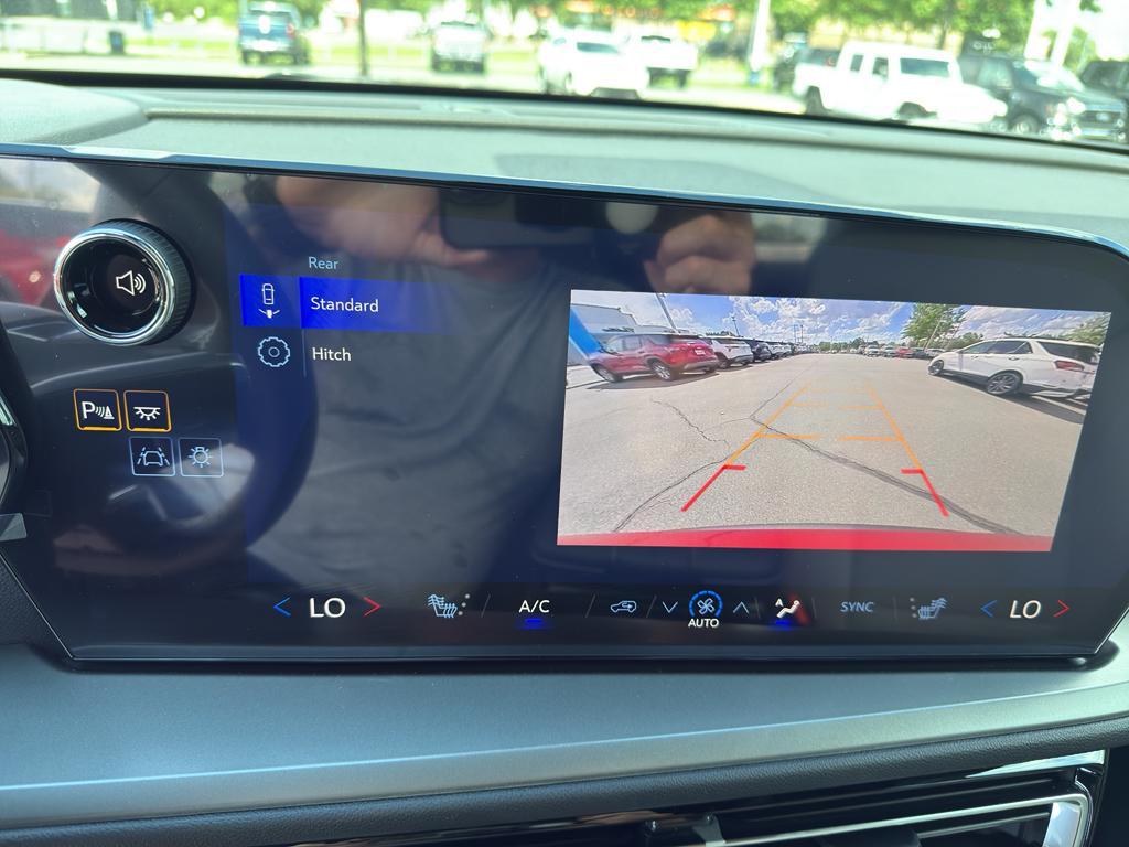 new 2026 Chevrolet Traverse car, priced at $41,806