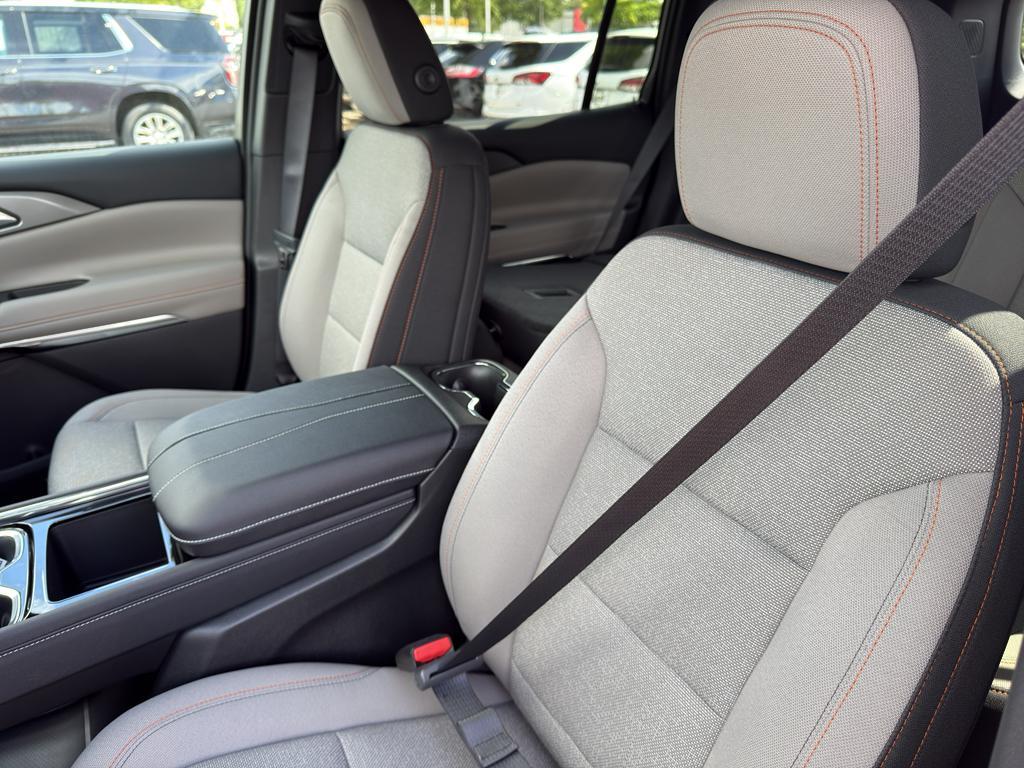 new 2026 Chevrolet Traverse car, priced at $41,806