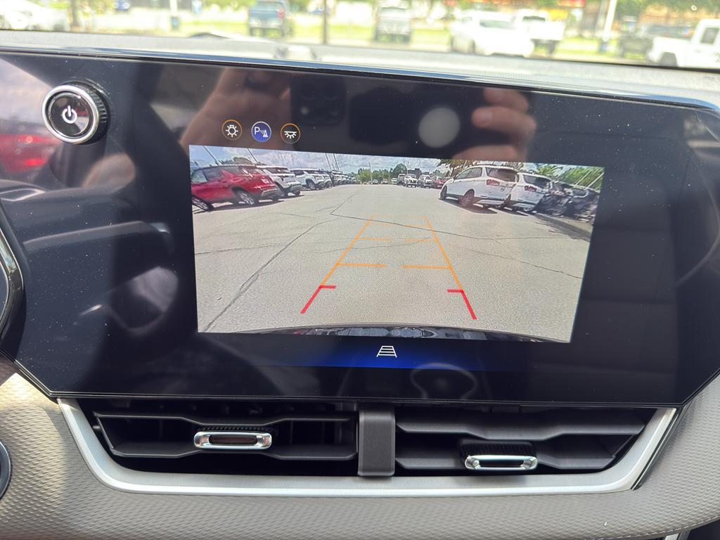 new 2026 Chevrolet Equinox car, priced at $29,270