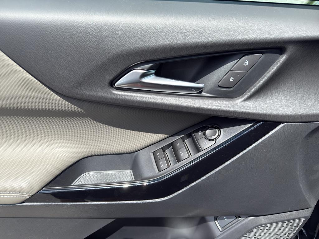 new 2026 Chevrolet Equinox car, priced at $29,270