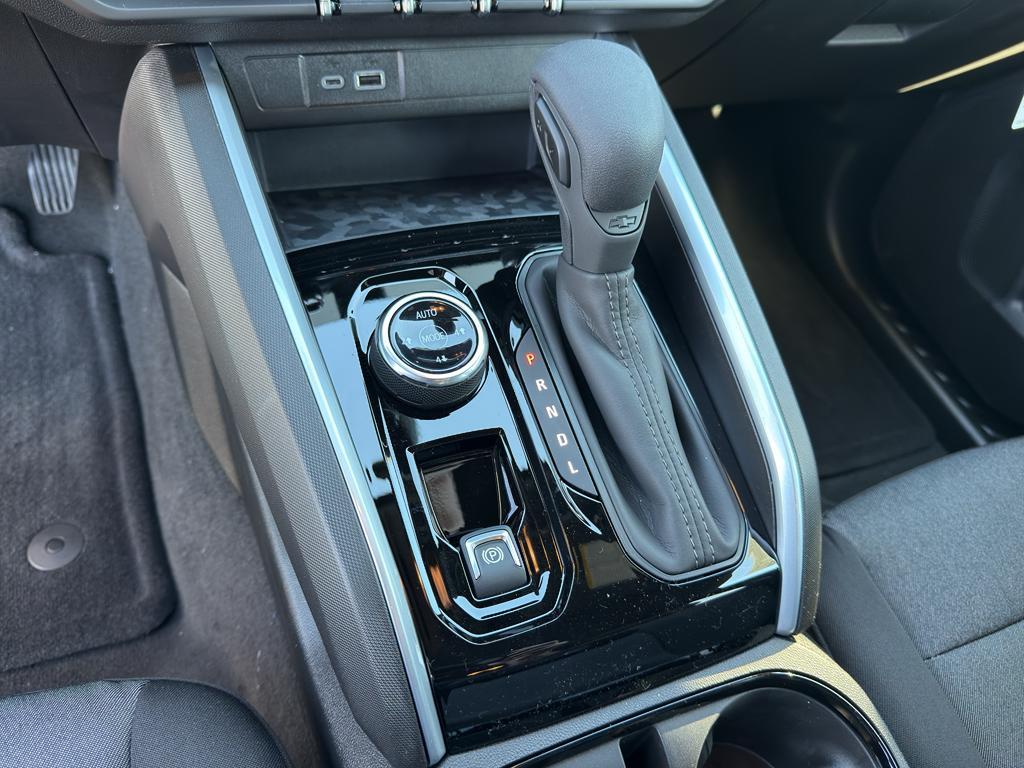 new 2026 Chevrolet Colorado car, priced at $38,995