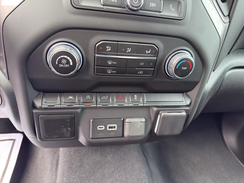 new 2025 Chevrolet Silverado 1500 car, priced at $41,720