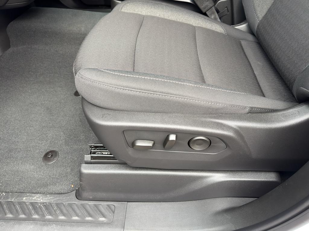 new 2025 Chevrolet Silverado 1500 car, priced at $41,720