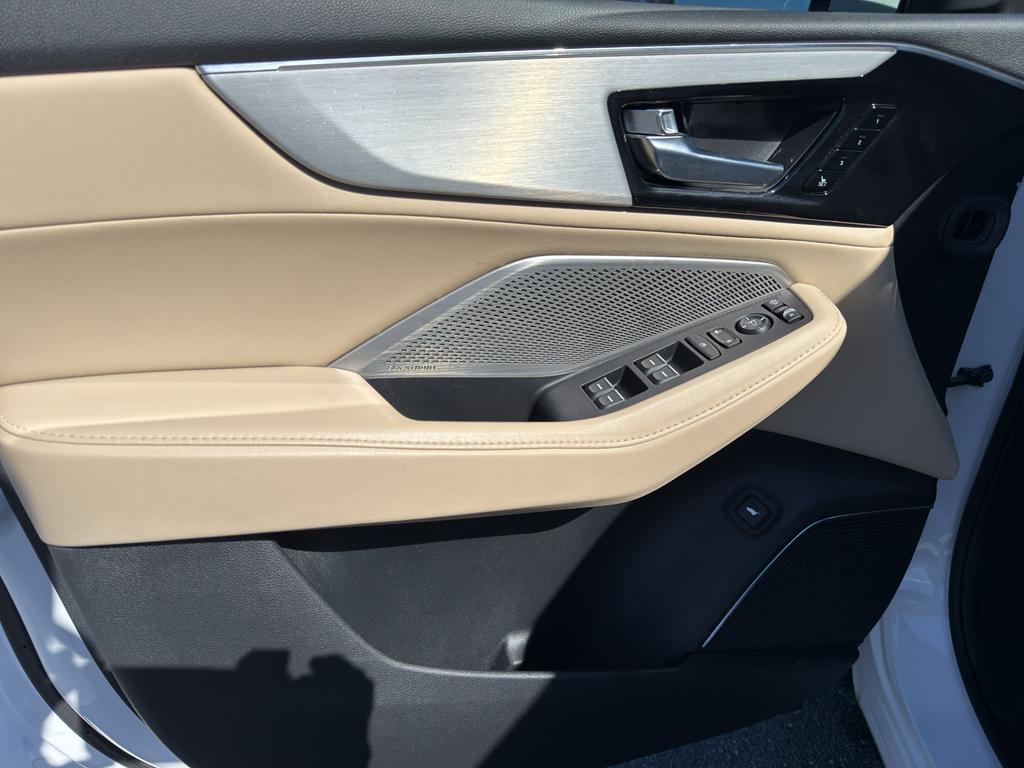 used 2023 Acura MDX car, priced at $42,549