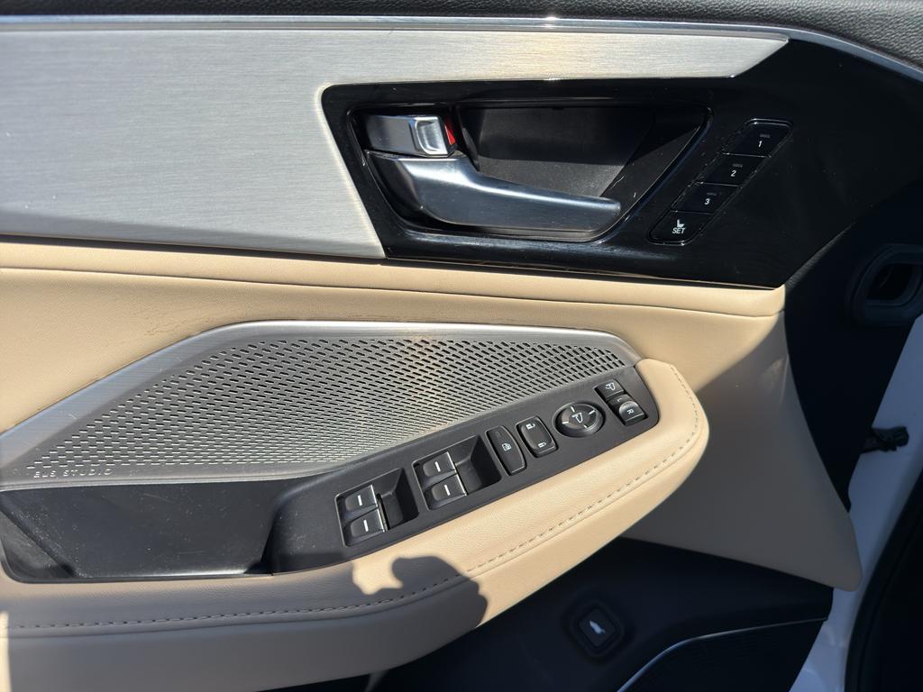 used 2023 Acura MDX car, priced at $42,549