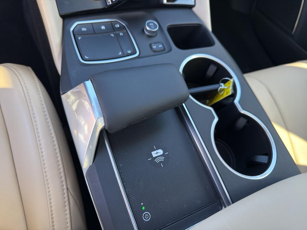 used 2023 Acura MDX car, priced at $42,549