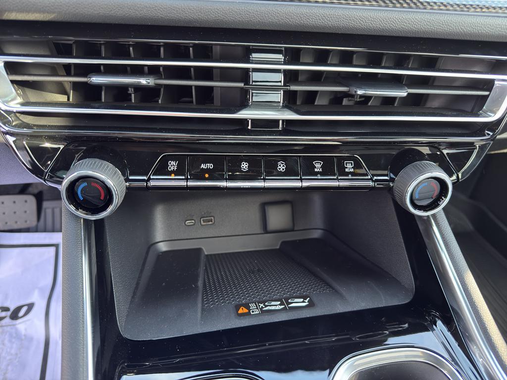 new 2026 Chevrolet Traverse car, priced at $57,873