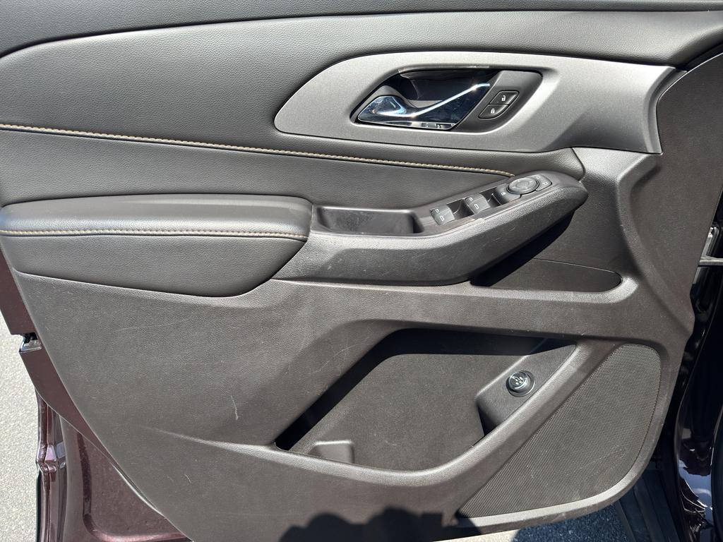 used 2020 Chevrolet Traverse car, priced at $20,199
