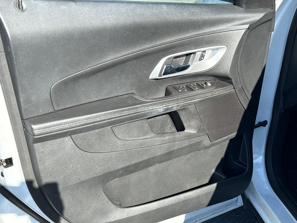 used 2016 Chevrolet Equinox car, priced at $11,485