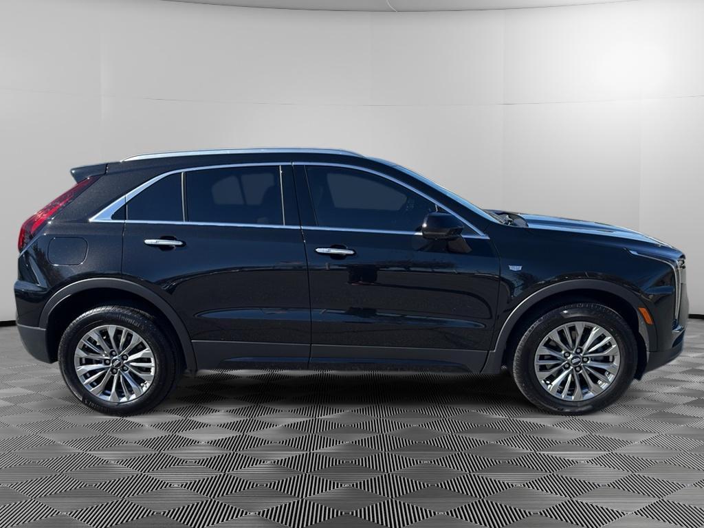 used 2025 Cadillac XT4 car, priced at $38,991