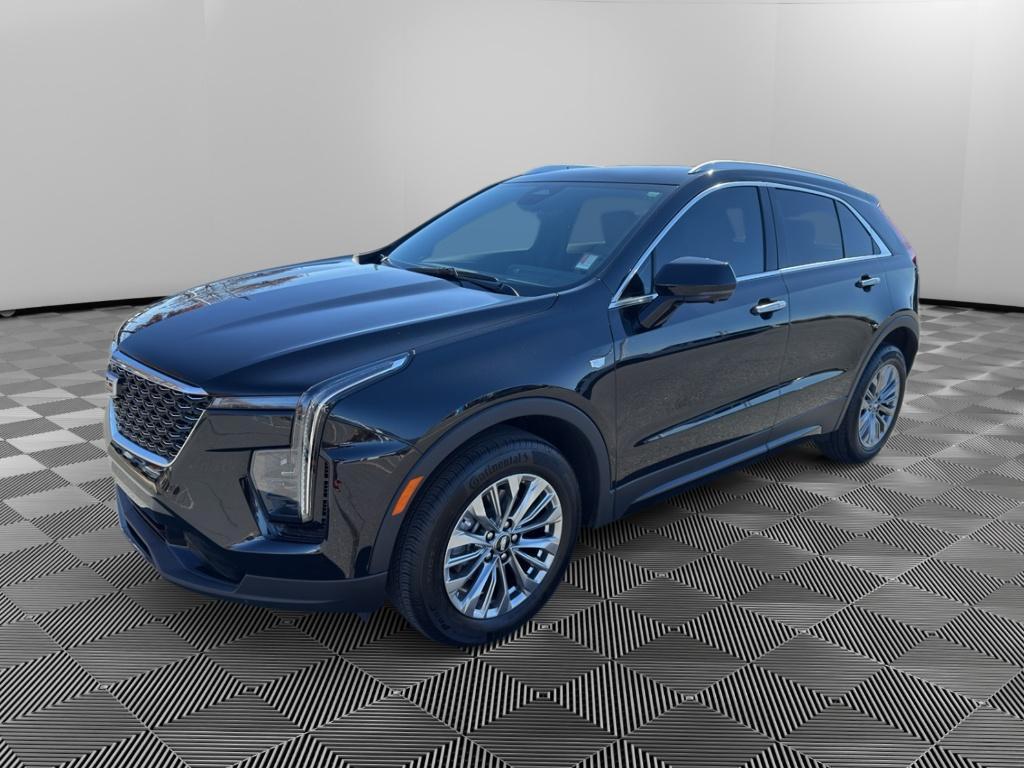 used 2025 Cadillac XT4 car, priced at $38,991