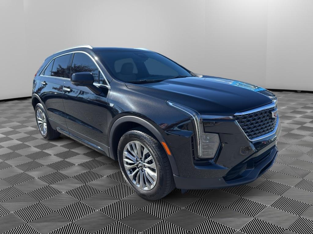 used 2025 Cadillac XT4 car, priced at $38,991