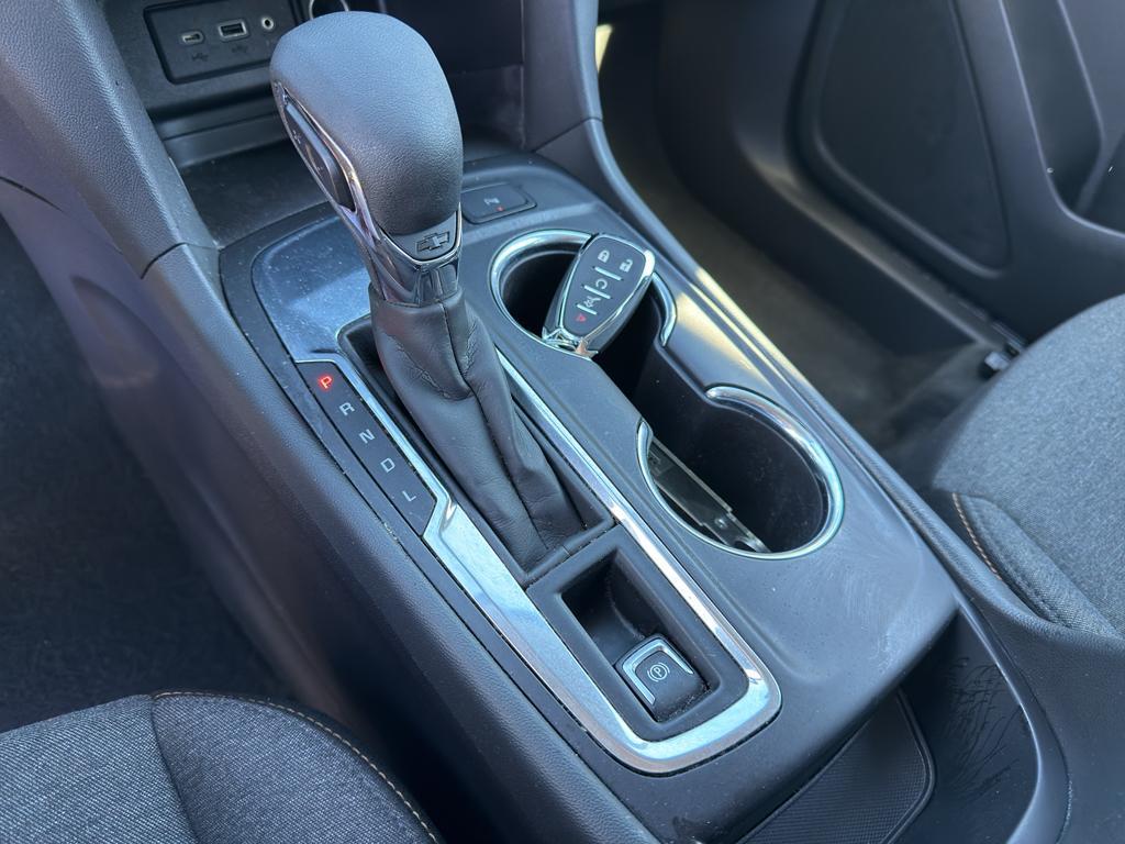 used 2023 Chevrolet Equinox car, priced at $20,468