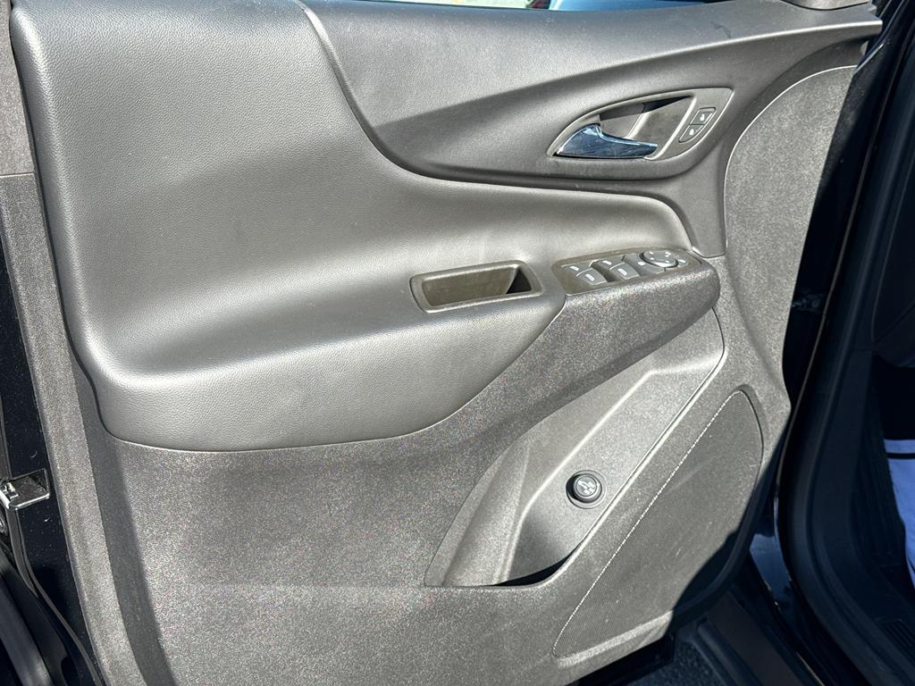 used 2023 Chevrolet Equinox car, priced at $20,468