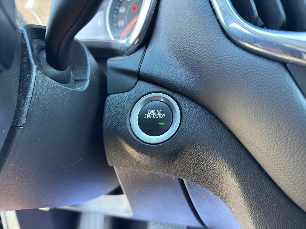 used 2023 Chevrolet Equinox car, priced at $20,468