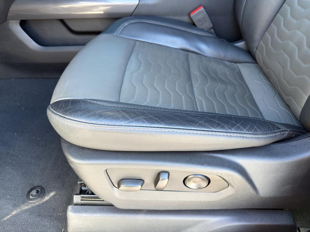 used 2024 Chevrolet Silverado 2500 car, priced at $69,489