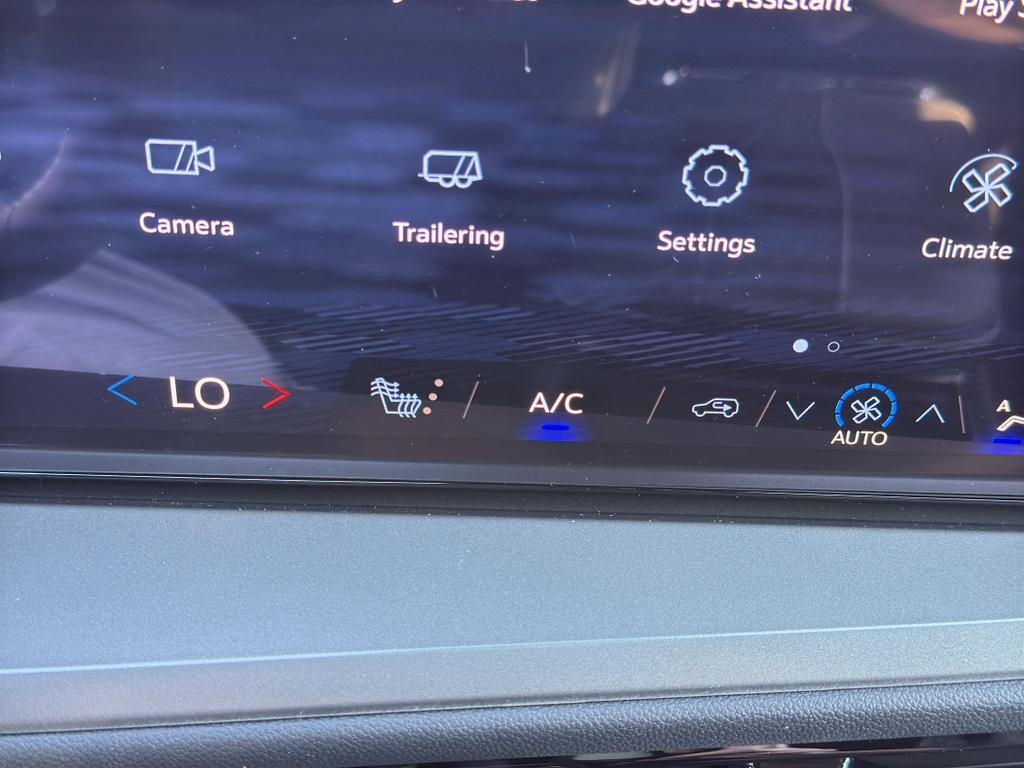 new 2026 Chevrolet Traverse car, priced at $42,234