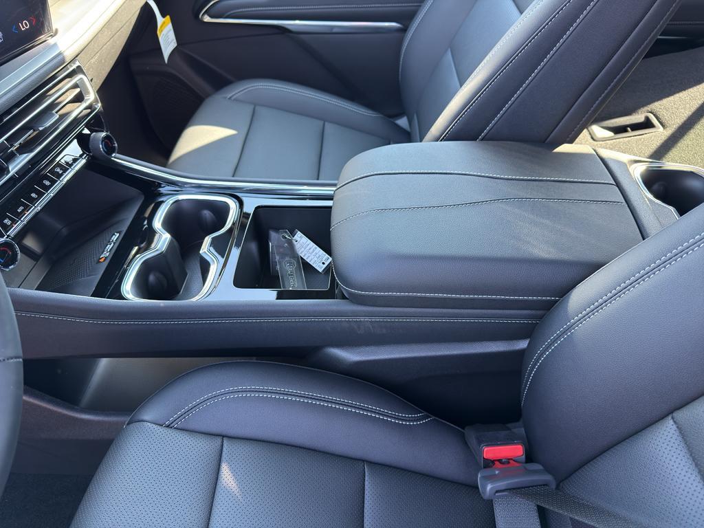 new 2026 Chevrolet Traverse car, priced at $42,234