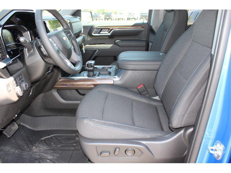 new 2025 Chevrolet Silverado 1500 car, priced at $50,323