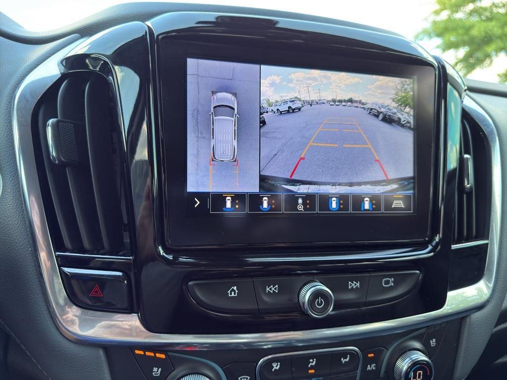 used 2021 Chevrolet Traverse car, priced at $27,459