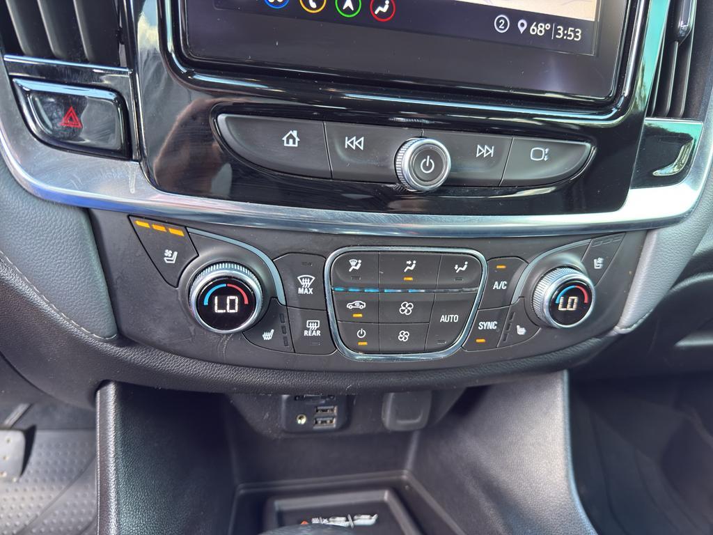 used 2021 Chevrolet Traverse car, priced at $27,459