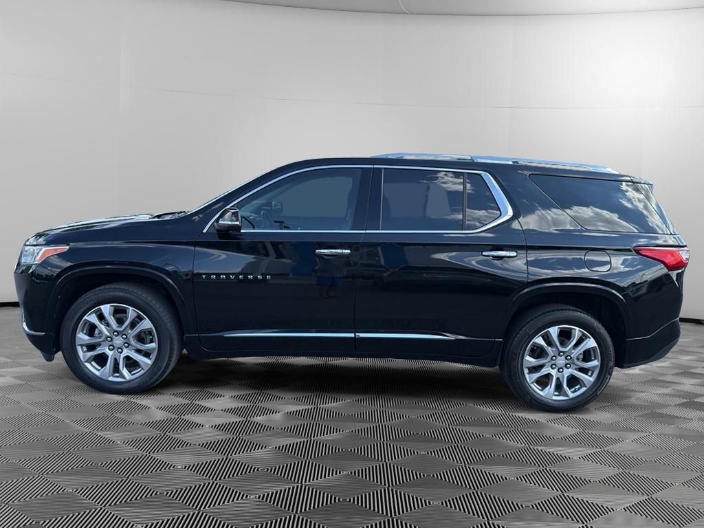 used 2021 Chevrolet Traverse car, priced at $27,459