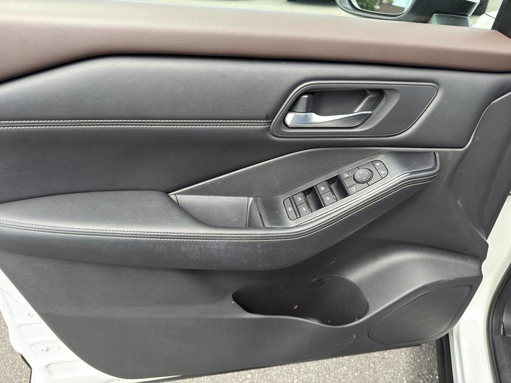 used 2022 Nissan Rogue car, priced at $21,859