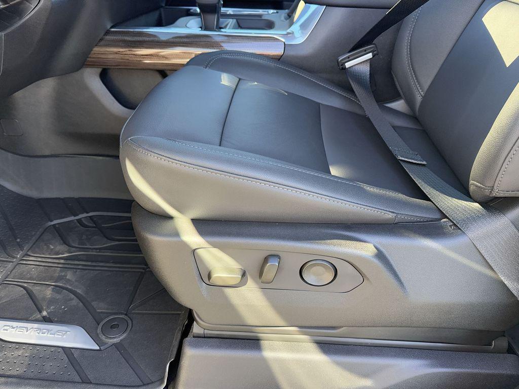 new 2025 Chevrolet Silverado 1500 car, priced at $65,614