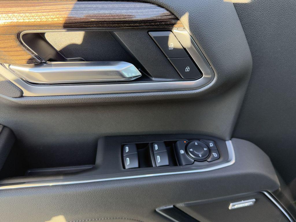 new 2025 Chevrolet Silverado 1500 car, priced at $65,614