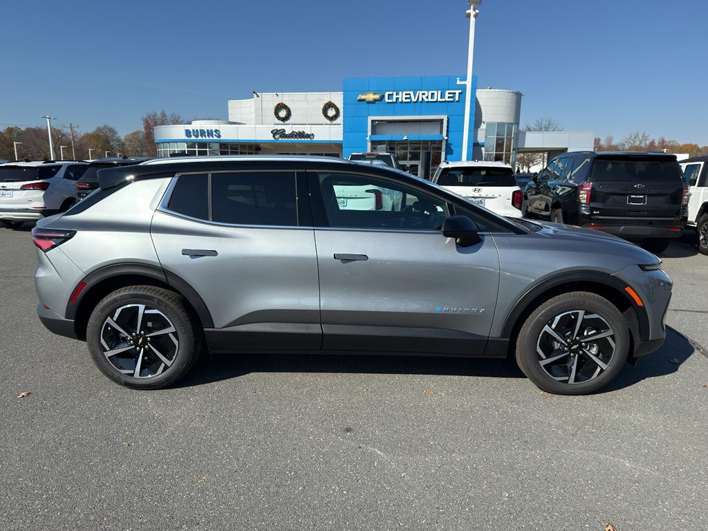 new 2026 Chevrolet Equinox EV car, priced at $40,934