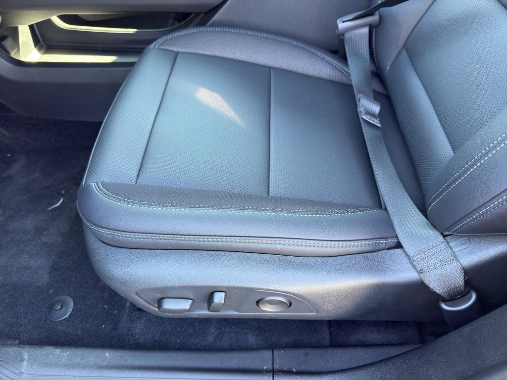 new 2026 Chevrolet Equinox EV car, priced at $40,934